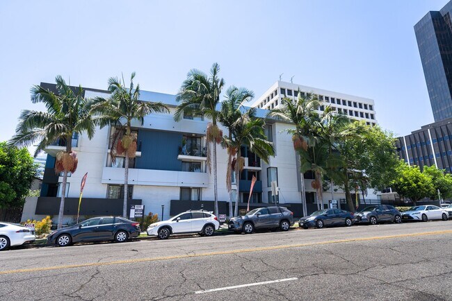 1223 Federal Ave in Los Angeles, CA - Foto de edificio - Building Photo