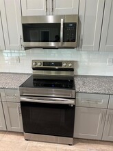121 Bethlehem Ave in La Belle, FL - Building Photo - Building Photo