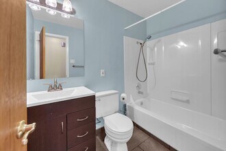 1365 Bridgewood Ln in Reno, NV - Building Photo - Building Photo