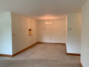 2366 Commonwealth Ave in Newton, MA - Building Photo - Building Photo