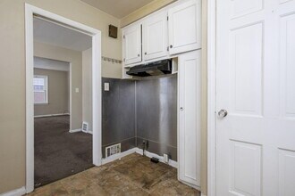 19724 Pennington Dr in Detroit, MI - Foto de edificio - Building Photo