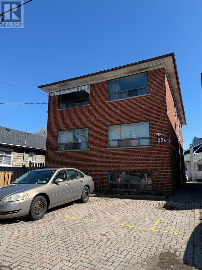 25A-25A Milton St in Toronto, ON - Building Photo - Building Photo