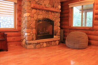 6747 Fairfax Dr in Provo, UT - Foto de edificio - Building Photo