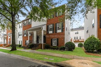 212 Village Square Dr in Woodstock, GA - Building Photo - Building Photo