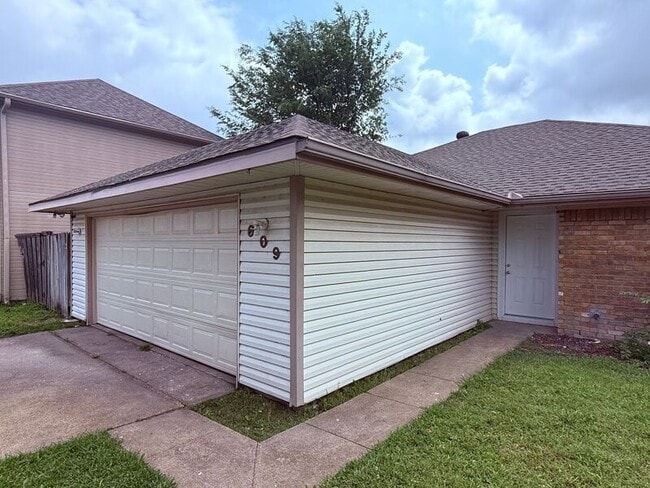 property at 609 Trout St