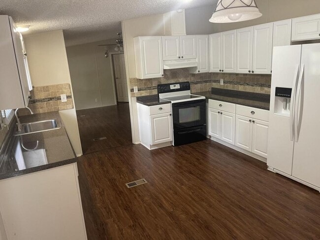 135 Emily St in Shreveport, LA - Building Photo - Building Photo