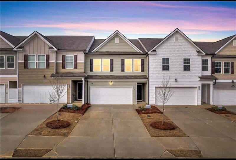 94 Huntley Trce in Hoschton, GA - Building Photo
