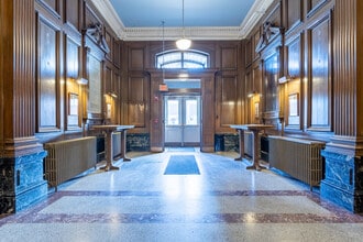 The Grand Manse in Lincoln, NE - Foto de edificio - Lobby