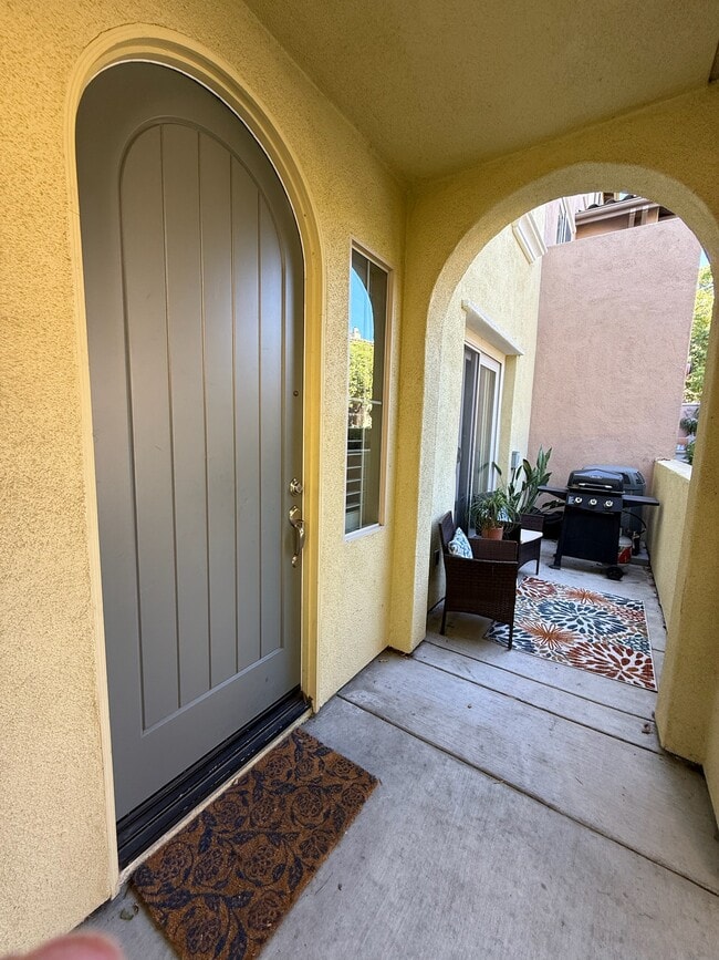 2513 Escala Cir in San Diego, CA - Building Photo - Building Photo