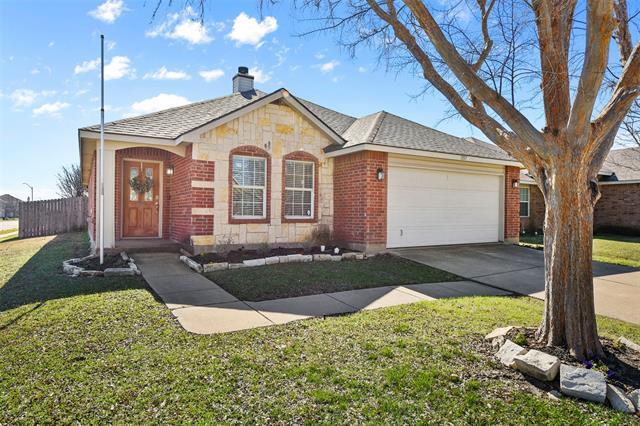 1337 Gayle St in Burleson, TX - Building Photo - Building Photo