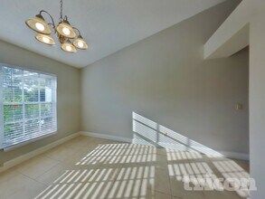 19203 Sunlake Blvd in Lutz, FL - Building Photo - Building Photo