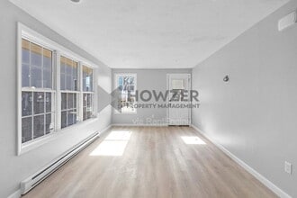 108 High St, Unit 108c in Wareham, MA - Foto de edificio - Building Photo