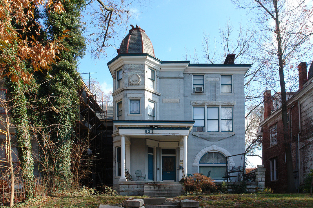 931 Cherokee Rd in Louisville, KY - Building Photo