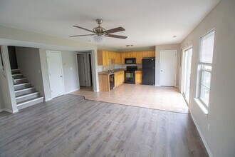 5307 Silver Mill Dr in Columbia, MO - Building Photo - Building Photo