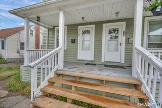 128-130-130 Sisson St in East Hartford, CT - Building Photo - Building Photo