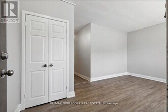 362-362 Elgin Ct in Oshawa, ON - Building Photo - Building Photo