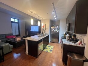 426 Mulberry in Scranton, PA - Building Photo - Interior Photo