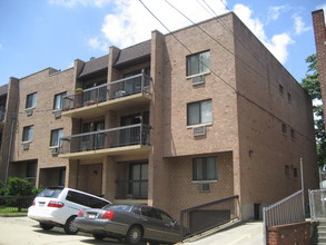 137th Street Apartments in Flushing, NY - Building Photo - Building Photo