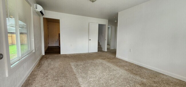 property at 1730 SW Maple St