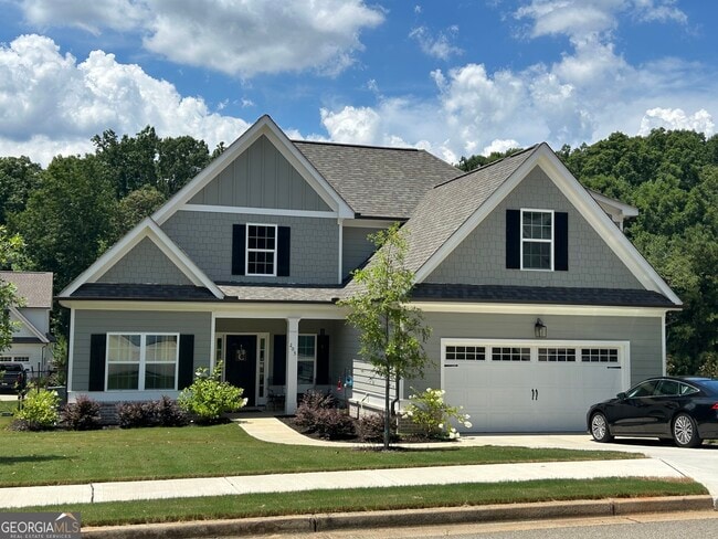 property at 205 Solihull Ln