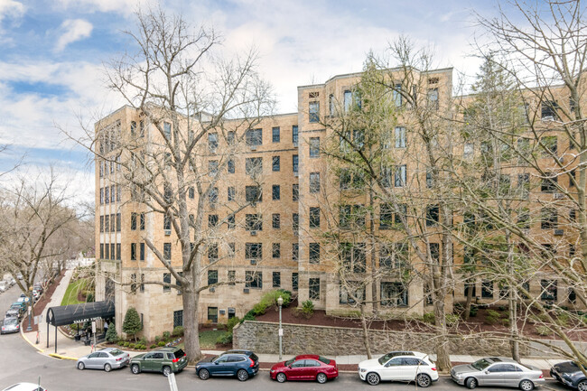 Valley Vista Condominiums in Washington, DC - Building Photo - Building Photo