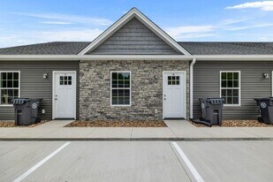 95 Nest Ln, Unit 95 in Hartsville, TN - Building Photo