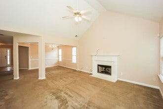 1412 Cumberland Creek Ln SW in Marietta, GA - Building Photo - Building Photo