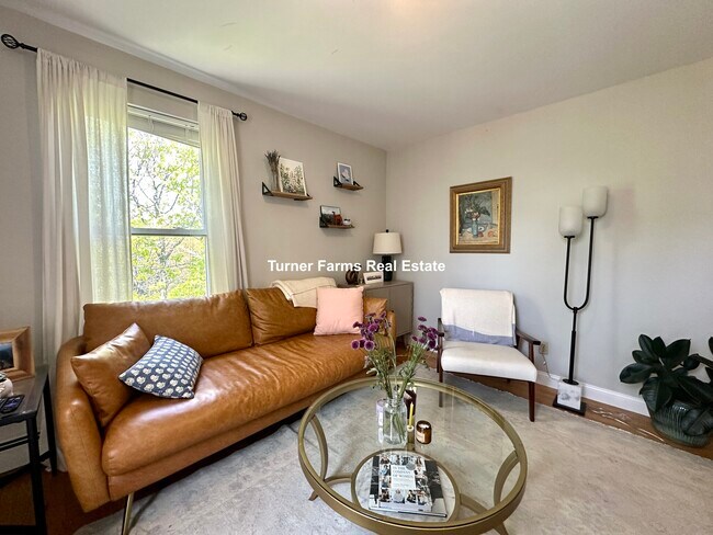 344 Putnam Ave, Unit 3