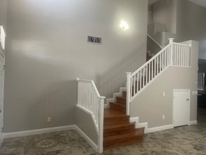 8209 Aylesbury Ave in Las Vegas, NV - Building Photo - Building Photo