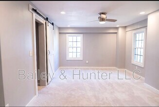 3207 Bobbie Ln in Decatur, GA - Building Photo - Building Photo