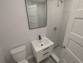 36 Winchester St, Unit 6 in Brookline, MA - Building Photo - Building Photo
