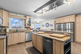 17 Stanleys Rd in Conception Bay South, NL - Building Photo - Building Photo