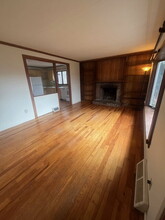 417 Old Ayer Rd in Groton, MA - Foto de edificio - Building Photo