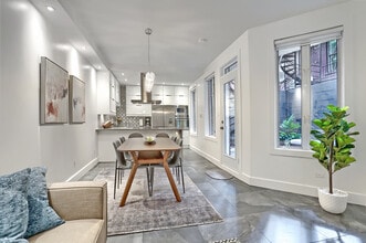 1218 Alexandre-Desève Rue in Montréal, QC - Building Photo - Building Photo