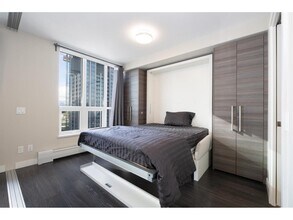 13398-13104 104 Ave in Surrey, BC - Building Photo - Building Photo