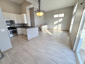 10515 Pond Curve in Woodbury, MN - Building Photo - Building Photo