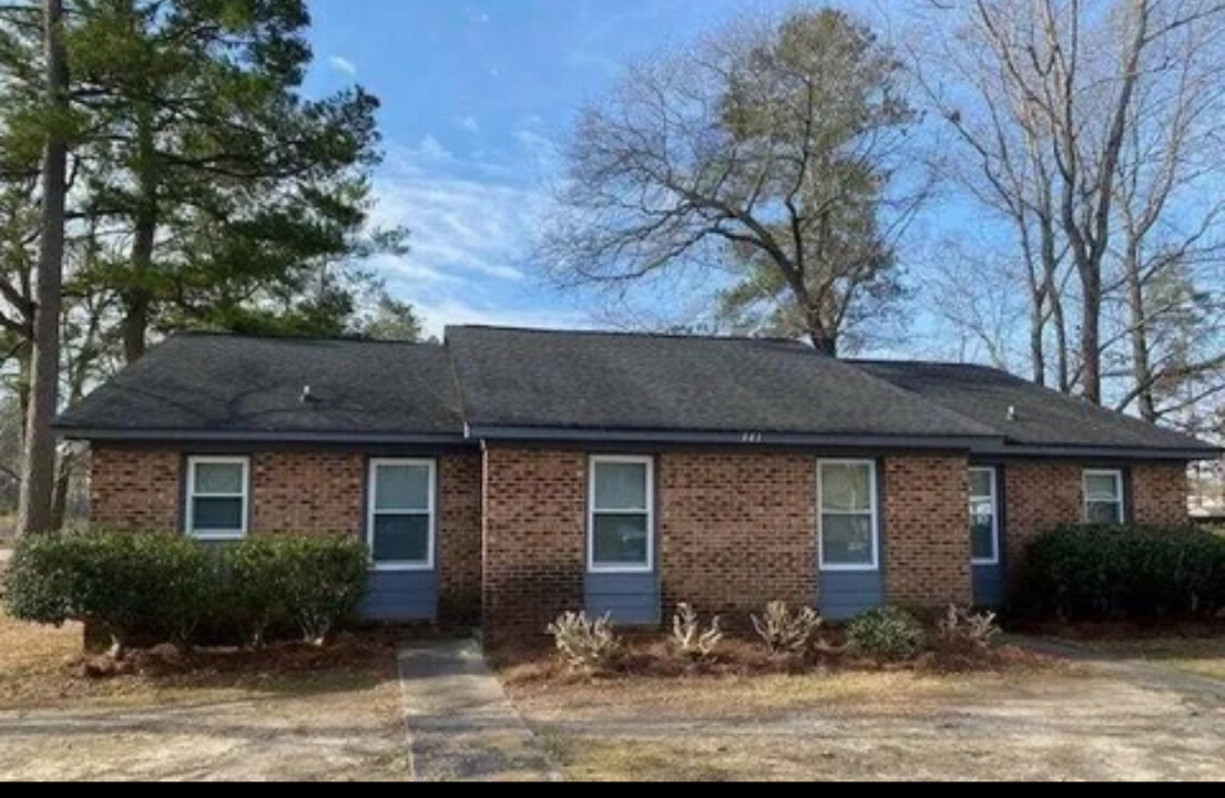 341 Wrenfield Rd, Unit B in Florence, SC - Foto de edificio