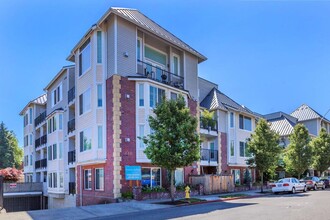 The Fulton Apartments in Renton, WA - Building Photo - Building Photo