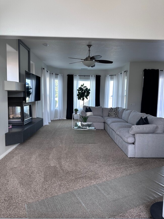 13335 Yellowstone Ave in Victorville, CA - Building Photo - Building Photo