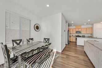 2885 Timber Country Rd in North Las Vegas, NV - Building Photo - Building Photo