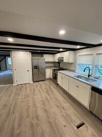 164 Main St, Unit 2 photo'