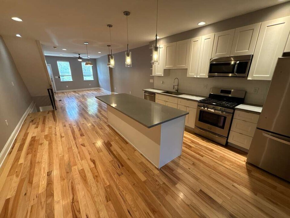 1333 S 23rd St in Philadelphia, PA - Building Photo