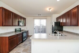4251 E Milky Way in Gilbert, AZ - Building Photo - Building Photo