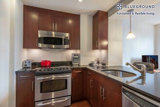 401 Massachusetts Ave NW, Unit FL6-ID38 in Washington, DC - Building Photo - Building Photo