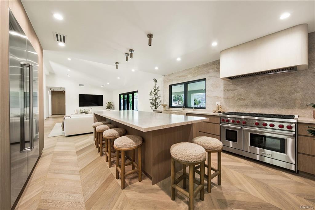 10742 Walnut Dr in Los Angeles, CA - Building Photo