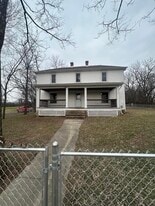 9950 Prairie Lick Rd in Pilot Grove, MO - Building Photo