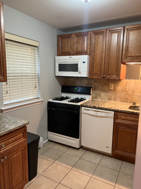 2467 NJ-10 in Morris Plains, NJ - Foto de edificio - Building Photo