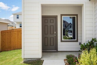 132 Vista St in San Marcos, TX - Building Photo - Building Photo