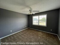 51 Courtyard Way photo'