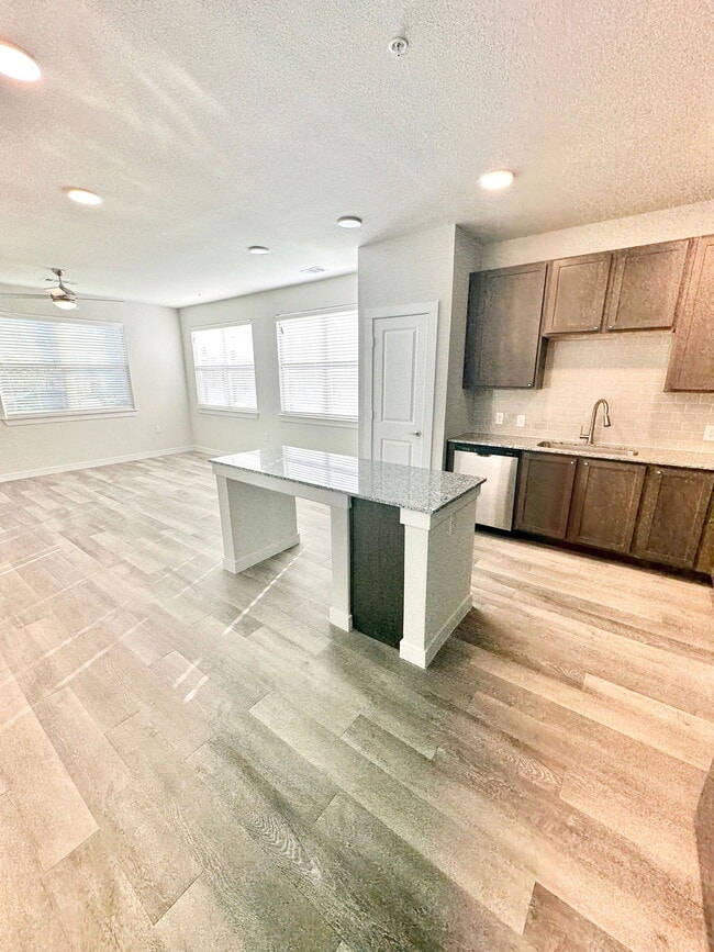 3001 NE Inner Loop in Georgetown, TX - Building Photo - Building Photo